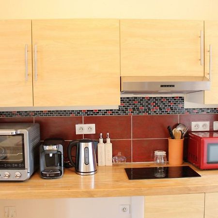 דירות מונטיניאק Un Joli Pied A Terre מראה חיצוני תמונה